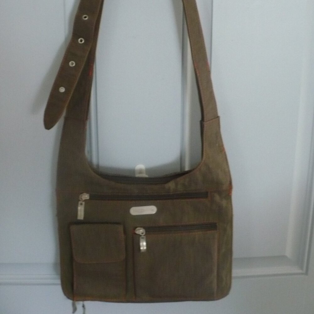 Baggalini "City Bag" Cross Body Nylon Traveler Shoulder Bag
